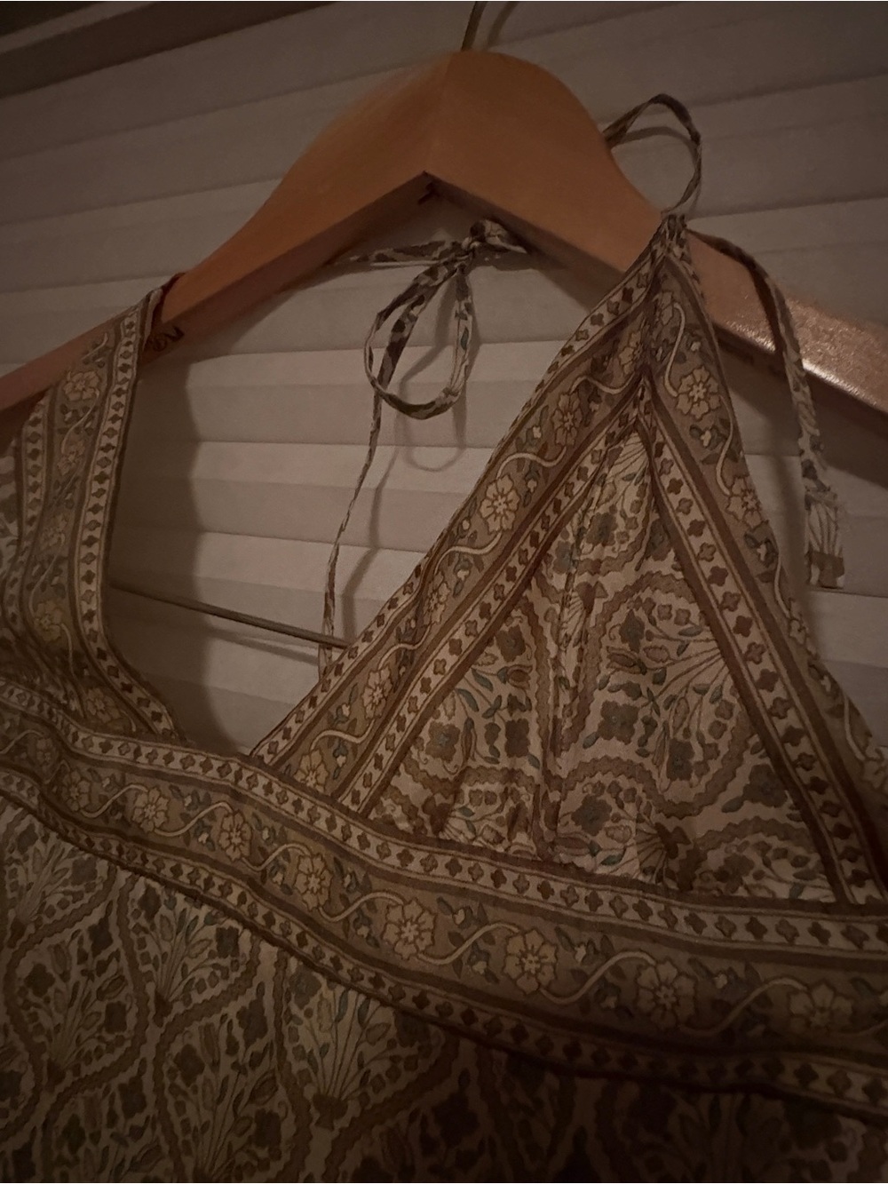 Carolina Herrera Silk Beige and Sage Floral Halter Maxi Dress - Picture 3 of 8